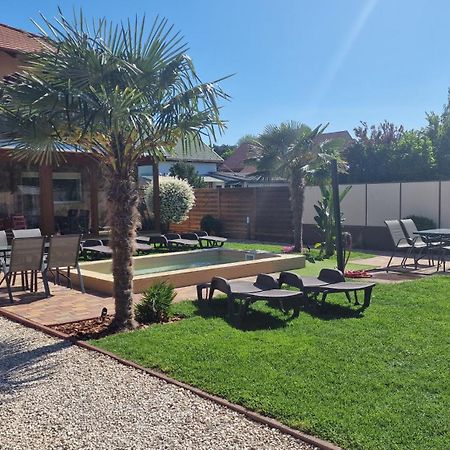 שיופוק Napsugar Villa B מראה חיצוני תמונה