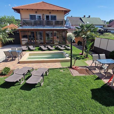 שיופוק Napsugar Villa B מראה חיצוני תמונה