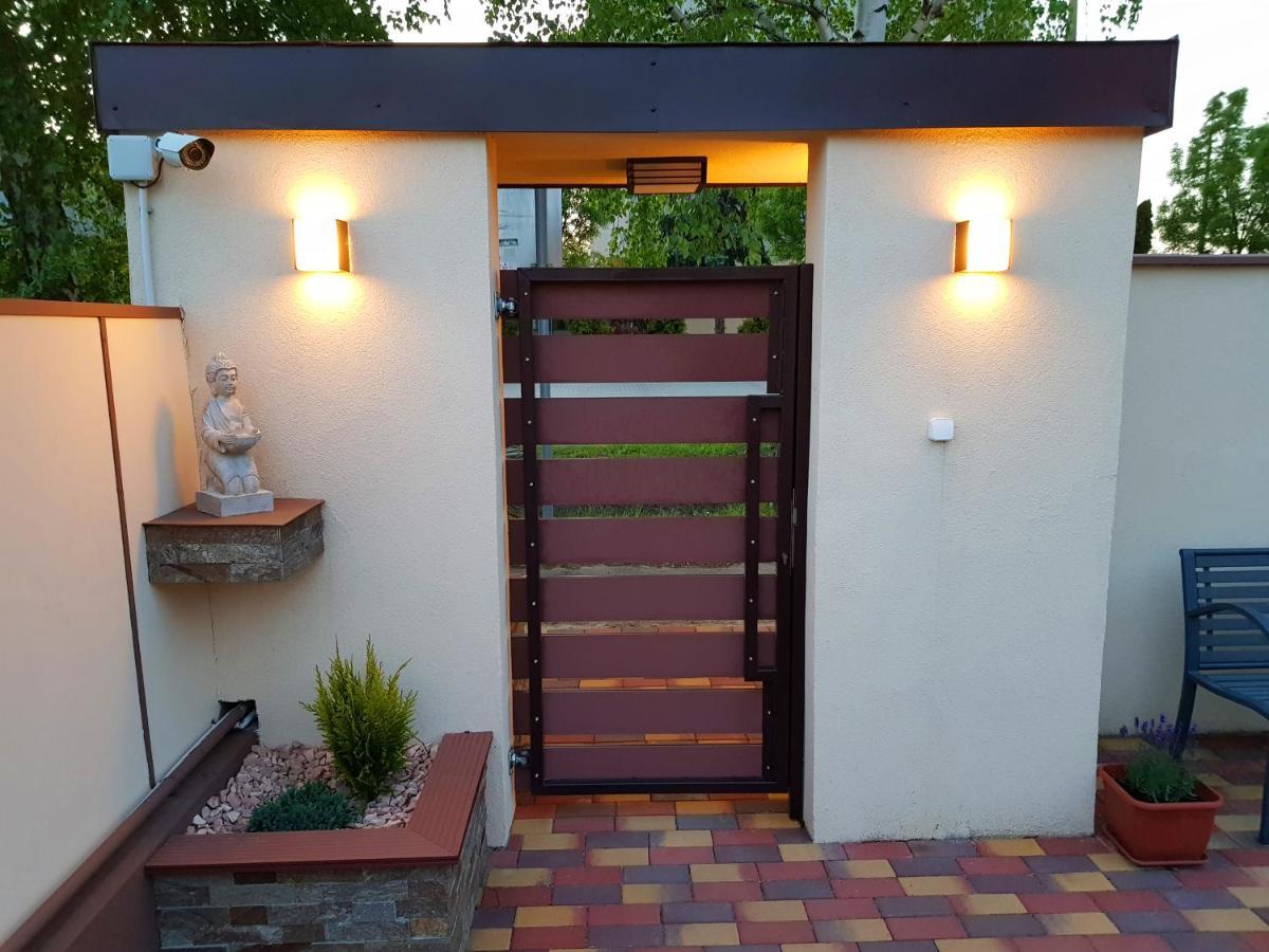 שיופוק Napsugar Villa B מראה חיצוני תמונה