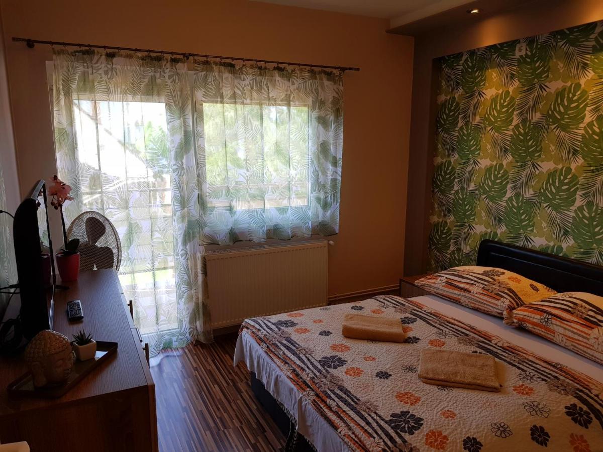 שיופוק Napsugar Villa B מראה חיצוני תמונה