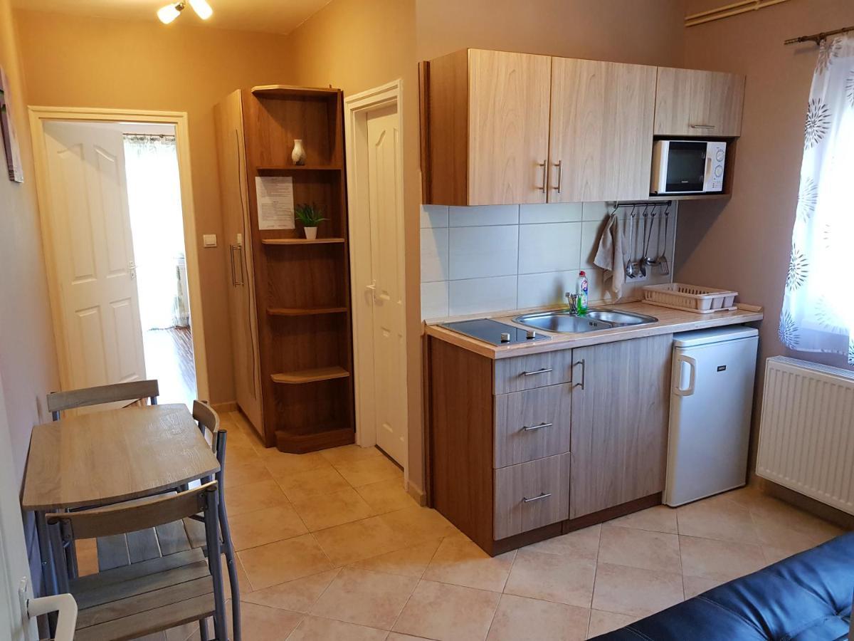 שיופוק Napsugar Villa B מראה חיצוני תמונה